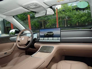 Leapmotor C11 2026 extended range 300 Lidar Zhizun Edition interior photo 18
