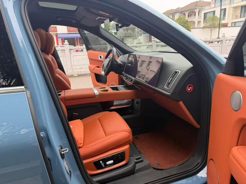 Li Auto L9 2022 Max Версия интерьер фото 9