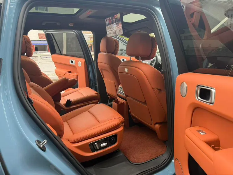 Li Auto L9 2022 Max Версия интерьер фото 11