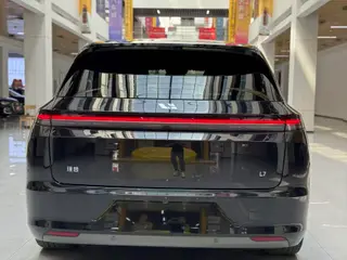 Li Auto L7 2023 Max Edición exterior foto 6