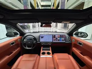 Li Auto L7 2023 Max Edición interior foto 14
