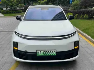 Li Auto L7 2023 Air version exterior photo 2