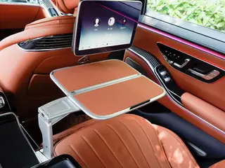 Mercedes-Benz S-Class 2022 S 400 L Luxury type interior photo 14