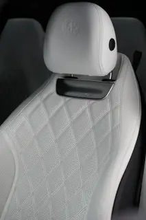Mercedes-Benz AMG GT 2025 AMG GT 50 interior foto 16 Mercedes-Benz AMG GT 2025 AMG GT 50 interior foto 16