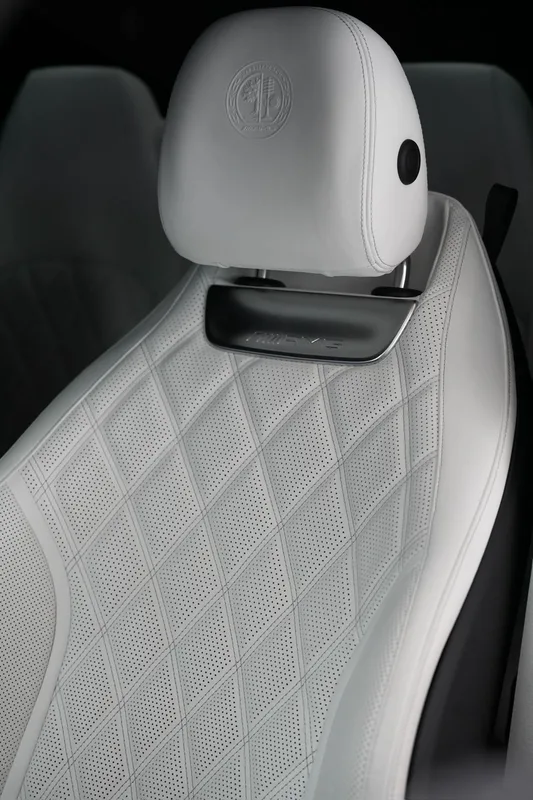 Mercedes-Benz AMG GT 2025 AMG GT 50 interior foto 16 Mercedes-Benz AMG GT 2025 AMG GT 50 interior foto 16