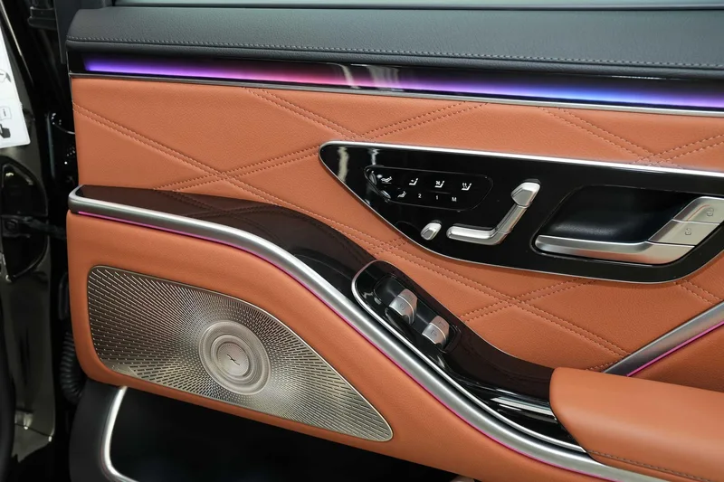 Mercedes-Benz Mercedes-Maybach S-Class 2023 S 480 4MATIC exterior photo 9