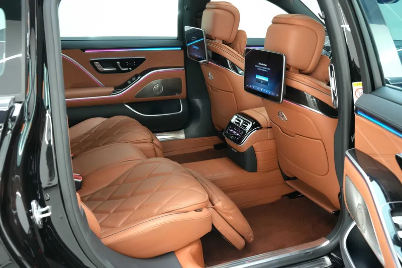 Mercedes-Benz Mercedes-Maybach S-Class 2023 S 480 4MATIC interior photo 20
