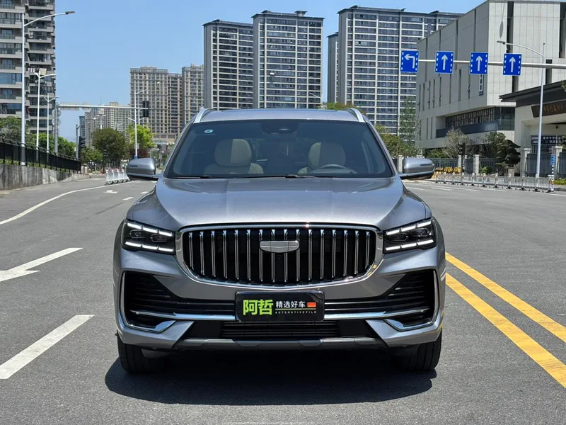 Geely Monjaro 2025 2.0TD High-power automatic two-wheel drive oriental obsidian star version exterior photo 2 Geely Monjaro 2025 2.0TD High-power automatic two-wheel drive oriental obsidian star version exterior photo 2