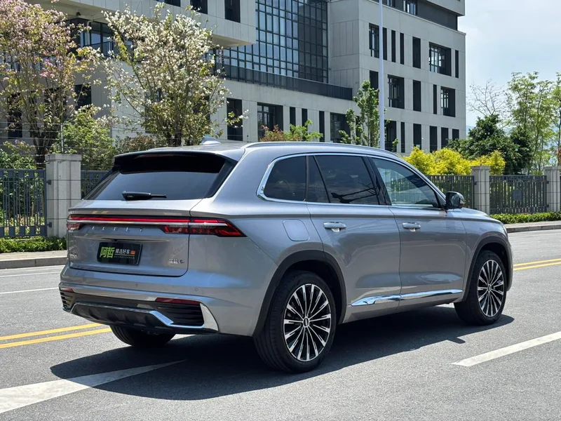 Geely Monjaro 2025 2.0TD High-power automatic two-wheel drive oriental obsidian star version exterior photo 4 Geely Monjaro 2025 2.0TD High-power automatic two-wheel drive oriental obsidian star version exterior photo 4