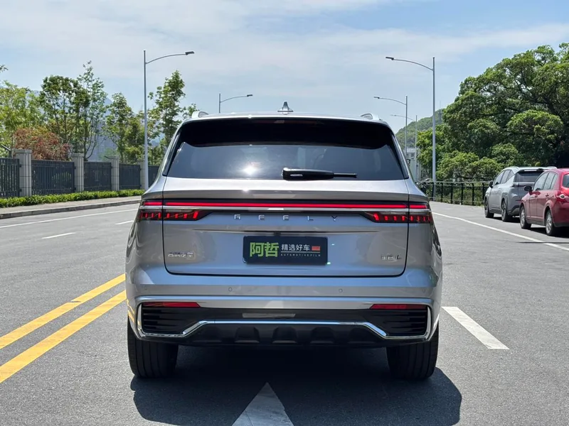 Geely Monjaro 2025 2.0TD High-power automatic two-wheel drive oriental obsidian star version exterior photo 5 Geely Monjaro 2025 2.0TD High-power automatic two-wheel drive oriental obsidian star version exterior photo 5