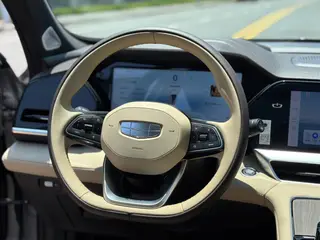 Geely Monjaro 2025 2.0TD High-power automatic two-wheel drive oriental obsidian star version interior photo 12 Geely Monjaro 2025 2.0TD High-power automatic two-wheel drive oriental obsidian star version interior photo 12