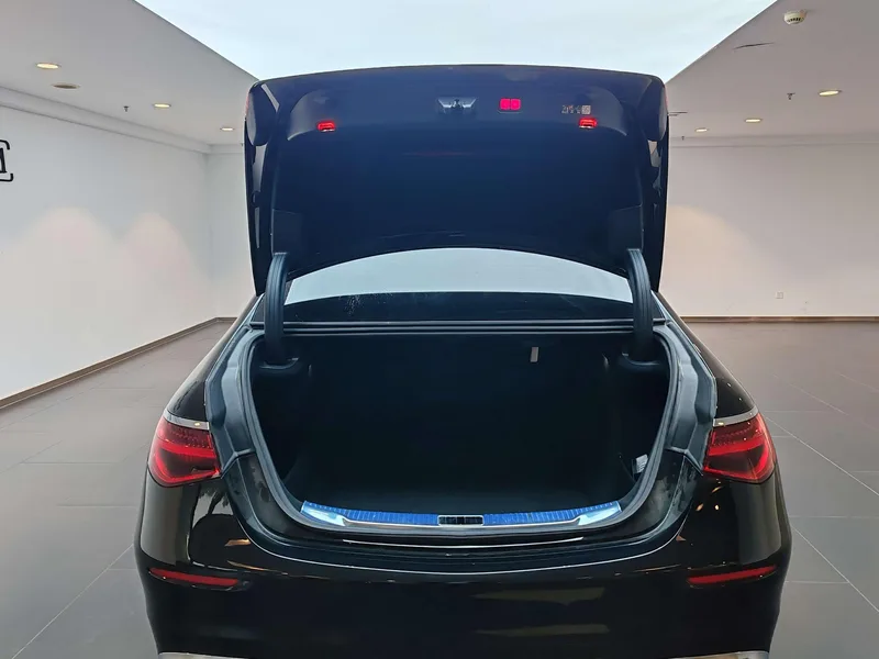 Mercedes-Benz S-Class 2024 S 400 L Type d'entreprise intérieur photo 18