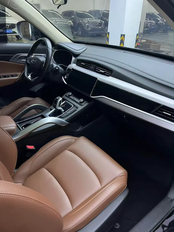 Geely Boyue 2021 1.8TD DCT Азиатские игры с двумя приводами интерьер фото 10 Geely Boyue 2021 1.8TD DCT Азиатские игры с двумя приводами интерьер фото 10