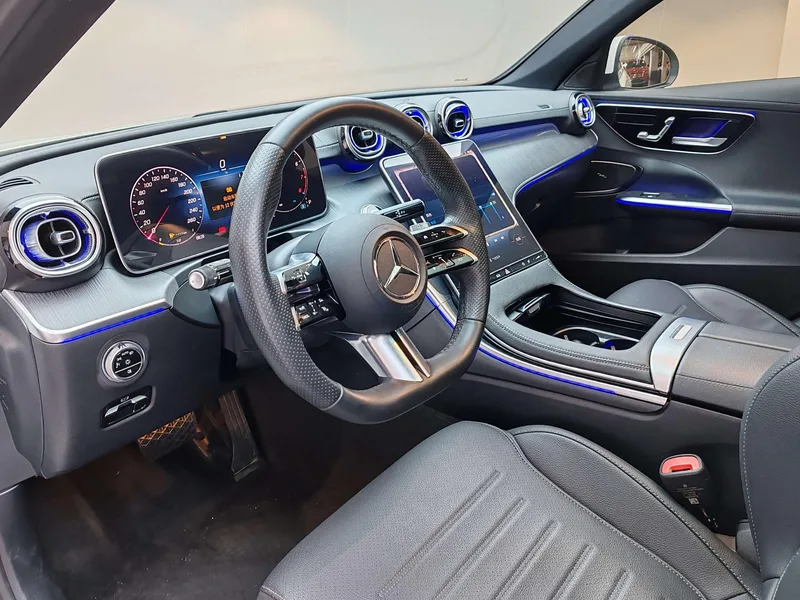 Mercedes-Benz C-Class 2024 Three changes C 260 L Sports version interior photo 13