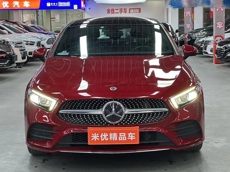 Mercedes-Benz A-Class 2022 Restyling A 200 L Sport Sedan Fashion Edition exterior photo 2