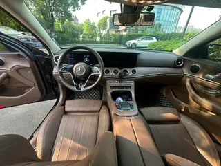 Mercedes-Benz E-Class 2022 E 260 L Coche interior foto 11 Mercedes-Benz E-Class 2022 E 260 L Coche interior foto 11