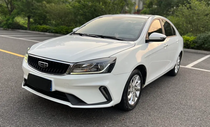 Geely Emgrand 2021 UP 1.5L CVT De lujo exterior foto 1 Geely Emgrand 2021 UP 1.5L CVT De lujo exterior foto 1