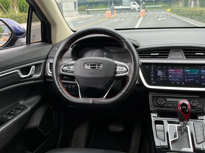 Geely Emgrand GS 2020 1.4T CVT Я. интерьер фото 9 Geely Emgrand GS 2020 1.4T CVT Я. интерьер фото 9