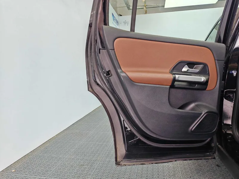 Mercedes-Benz GLB 2024 Mise à jour GLB 200 Type dynamique intérieur photo 14
