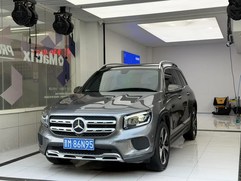 Mercedes-Benz GLB 2022 GLB 220 Estilo de moda exterior foto 1 Mercedes-Benz GLB 2022 GLB 220 Estilo de moda exterior foto 1