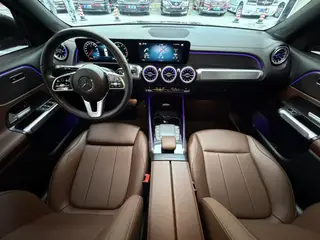 Mercedes-Benz GLB 2022 GLB 220 Estilo de moda exterior foto 8 Mercedes-Benz GLB 2022 GLB 220 Estilo de moda exterior foto 8