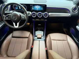 Mercedes-Benz GLB 2022 GLB 220 Estilo de moda interior foto 17 Mercedes-Benz GLB 2022 GLB 220 Estilo de moda interior foto 17