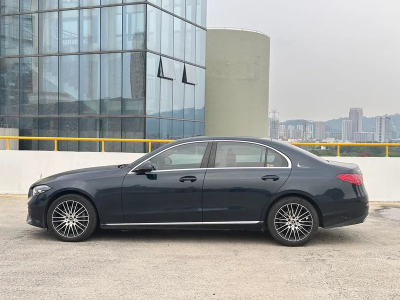 Mercedes-Benz C-Class 2022 C 260 L interior photo 7