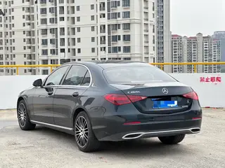 Mercedes-Benz C-Class 2022 C 260 L interior photo 11