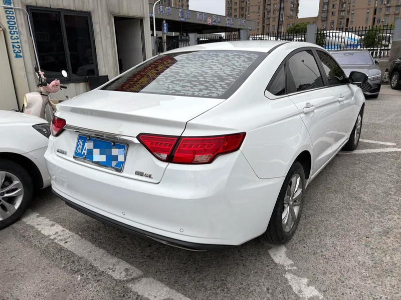 Geely Emgrand GL 2020 1.4T CVT De lujo exterior foto 4 Geely Emgrand GL 2020 1.4T CVT De lujo exterior foto 4