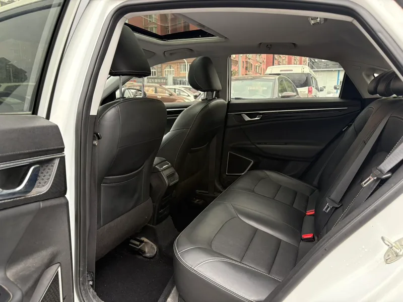Geely Emgrand GL 2020 1.4T CVT De lujo interior foto 8 Geely Emgrand GL 2020 1.4T CVT De lujo interior foto 8