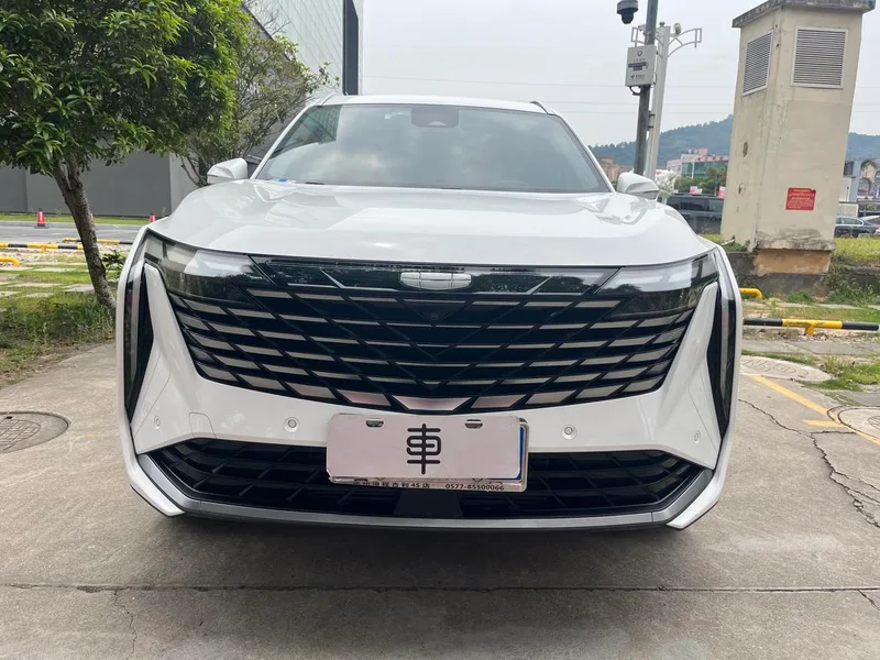 Geely Boyue L 2023 1.5TD DCT Премиальная комплектация экстерьер фото 2 Geely Boyue L 2023 1.5TD DCT Премиальная комплектация экстерьер фото 2