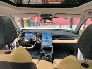 Geely Boyue L 2023 1.5TD DCT Премиальная комплектация интерьер фото 11 Geely Boyue L 2023 1.5TD DCT Премиальная комплектация интерьер фото 11