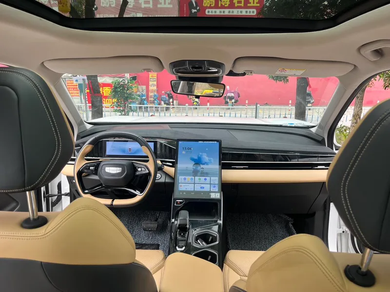 Geely Boyue L 2023 1.5TD DCT Премиальная комплектация интерьер фото 11 Geely Boyue L 2023 1.5TD DCT Премиальная комплектация интерьер фото 11