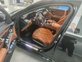 Mercedes-Benz Mercedes-Maybach S-Class 2021 S 480 4MATIC intérieur photo 7