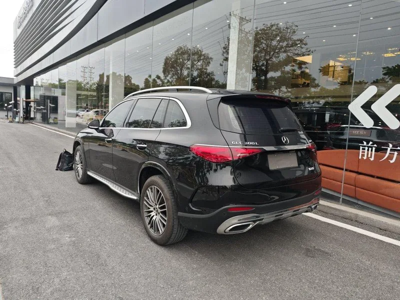 Mercedes-Benz GLC 2023 GLC 300 L 4MATIC Dynamic 5 seat interior photo 8