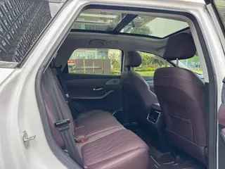 Jetour X90 PRO 2024 1.6TD DCT Edición de lujo interior foto 8 Jetour X90 PRO 2024 1.6TD DCT Edición de lujo interior foto 8