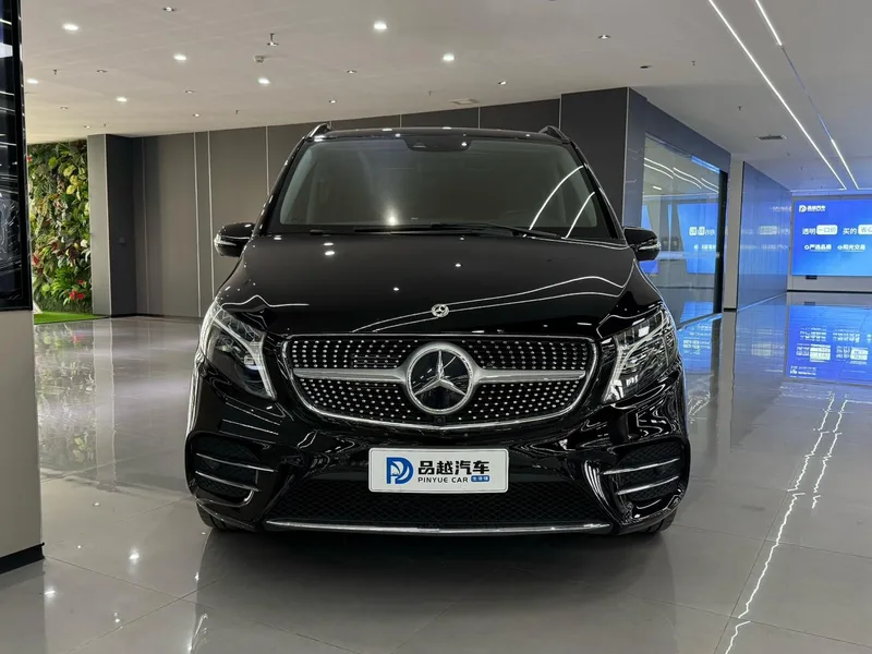 Mercedes-Benz V-Class 2022 V 260 L Empattement long version de luxe extérieur photo 2 Mercedes-Benz V-Class 2022 V 260 L Empattement long version de luxe extérieur photo 2