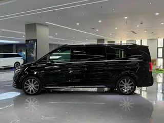 Mercedes-Benz V-Class 2022 V 260 L Empattement long version de luxe extérieur photo 3 Mercedes-Benz V-Class 2022 V 260 L Empattement long version de luxe extérieur photo 3
