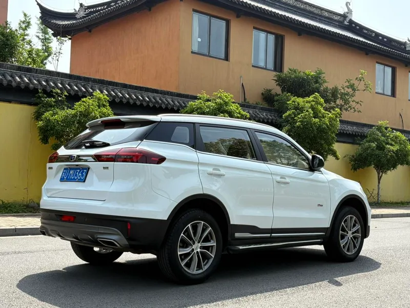 Geely Boyue 2020 1.8TD DCT Type intelligent à deux roues motrices intérieur photo 6 Geely Boyue 2020 1.8TD DCT Type intelligent à deux roues motrices intérieur photo 6