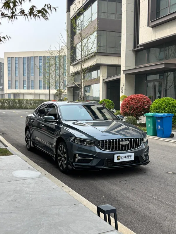 Geely Preface 2025 2.0T Oriente Yao Versión estrella exterior foto 3 Geely Preface 2025 2.0T Oriente Yao Versión estrella exterior foto 3