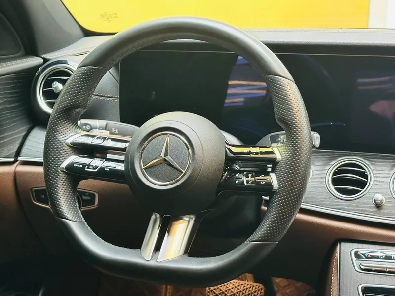 Mercedes-Benz E-Class 2021 Restyling E 300 L Luxury type sports car exterior photo 4