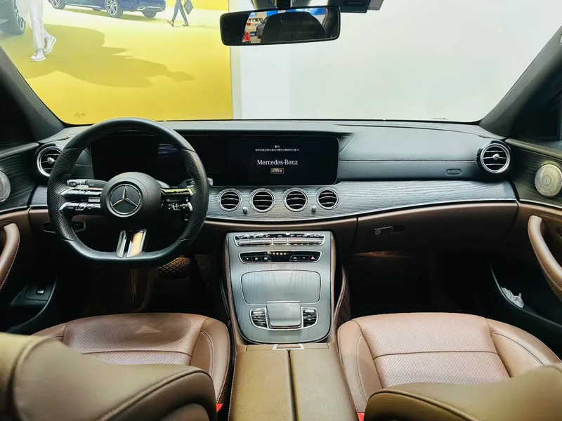 Mercedes-Benz E-Class 2021 Restyling E 300 L Luxury type sports car exterior photo 6