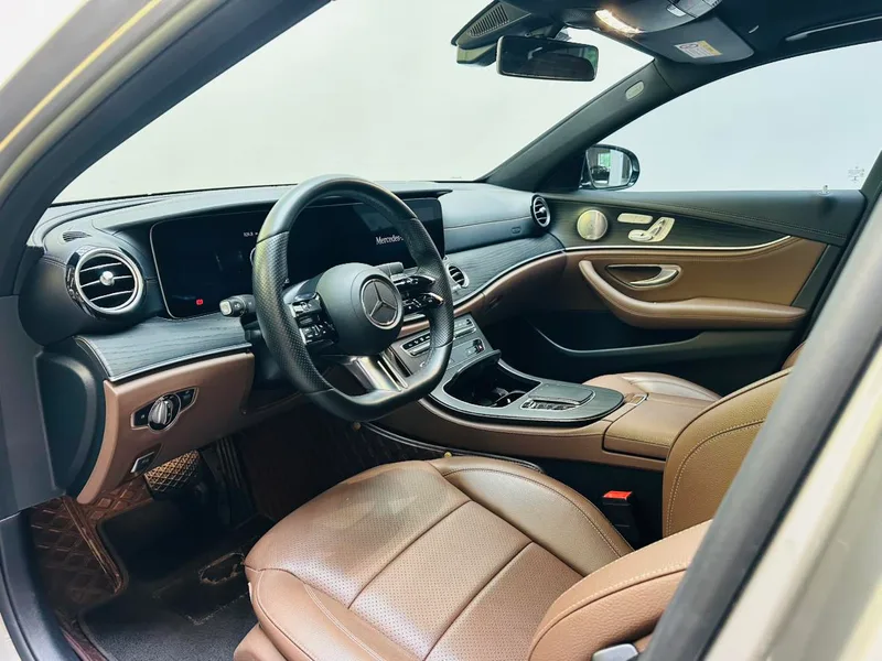 Mercedes-Benz E-Class 2021 Restyling E 300 L Luxury type sports car exterior photo 9