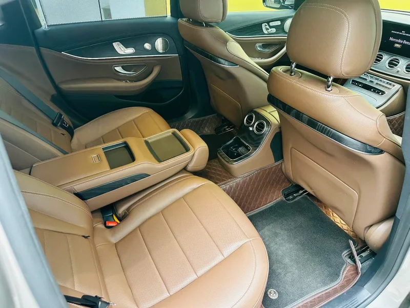 Mercedes-Benz E-Class 2021 Restyling E 300 L Luxury type sports car interior photo 15