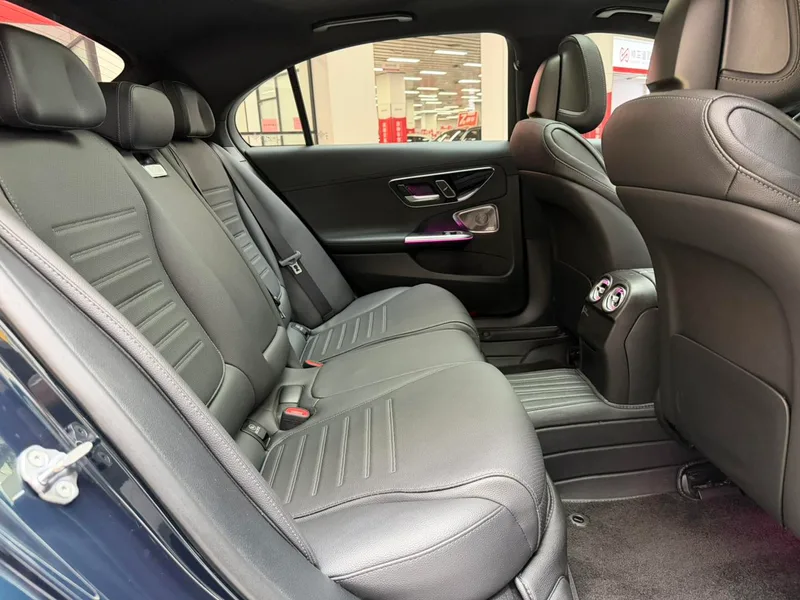 Mercedes-Benz C-Class 2023 Restyling C 260 L Sports version interior photo 18 Mercedes-Benz C-Class 2023 Restyling C 260 L Sports version interior photo 18