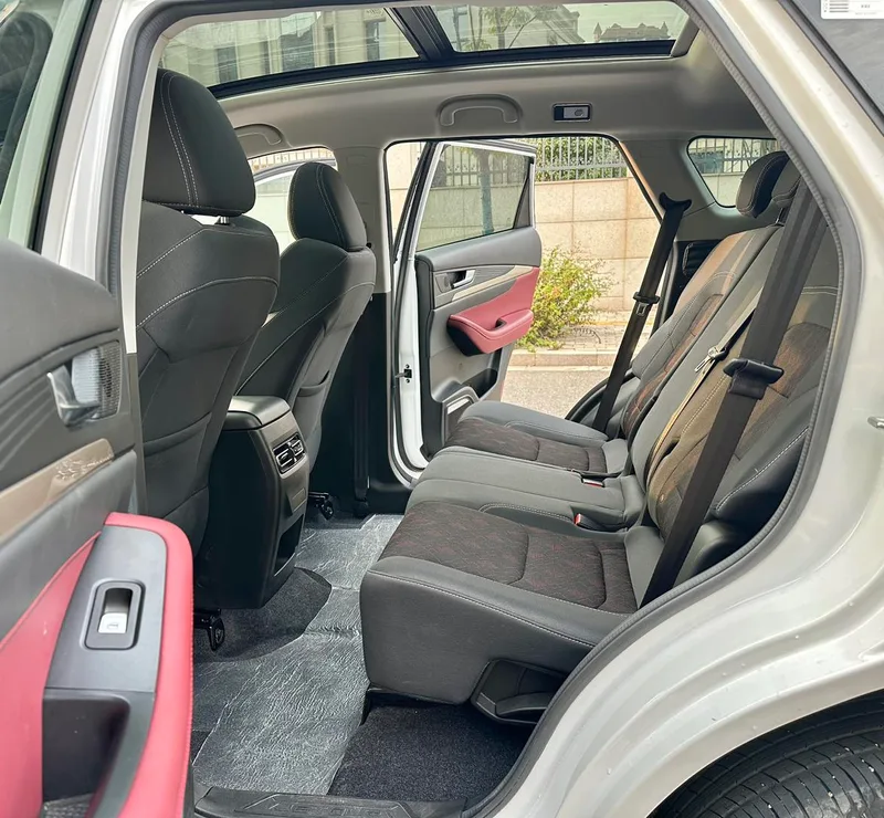 Jetour X70 2023 1.5T DCT To surpass PRO 5 seat interior photo 11