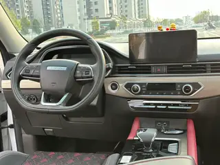 Jetour X70 2023 1.5T DCT To surpass PRO 5 seat interior photo 12