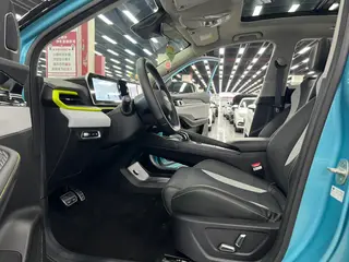 Geely Coolray 2022 Binyue COOL 1.5T DCT Battle exterior foto 5 Geely Coolray 2022 Binyue COOL 1.5T DCT Battle exterior foto 5