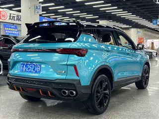 Geely Coolray 2022 Binyue COOL 1.5T DCT Battle interior foto 10 Geely Coolray 2022 Binyue COOL 1.5T DCT Battle interior foto 10