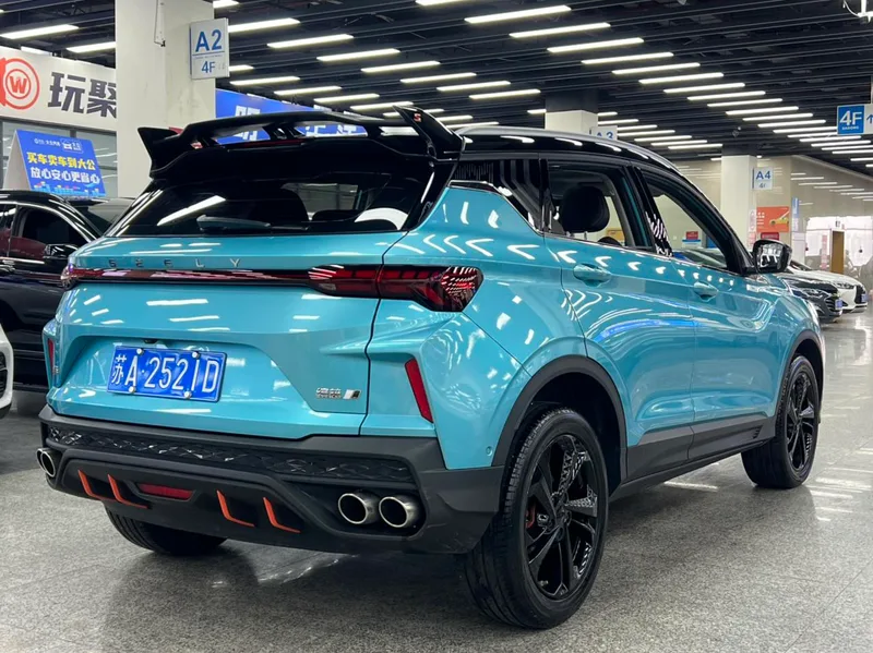 Geely Coolray 2022 Binyue COOL 1.5T DCT Battle interior foto 10 Geely Coolray 2022 Binyue COOL 1.5T DCT Battle interior foto 10